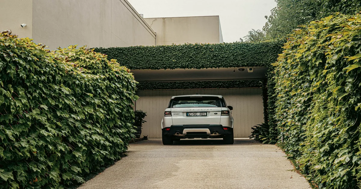 Concreting a driveway in Melbourne — Naxan Renovations